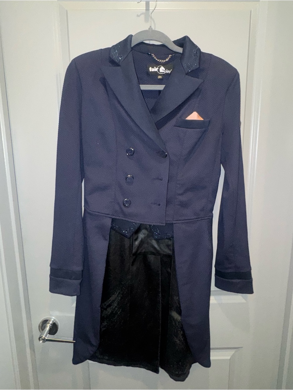FairPlay navy tail coat shadbelly. Washable Equestrian show jacket. Size 38 tall